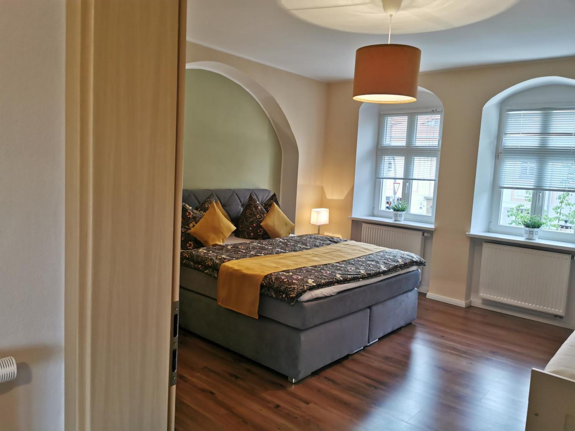 Ferienwohnung Schlossblick Mit Parkplatz Пирна Екстериор снимка
